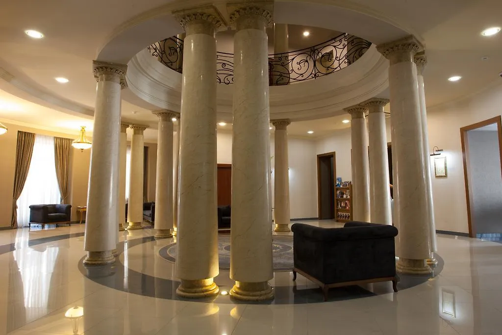 Hotel Astoria טביליסי