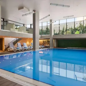 Ramada By Wyndham Old מלון