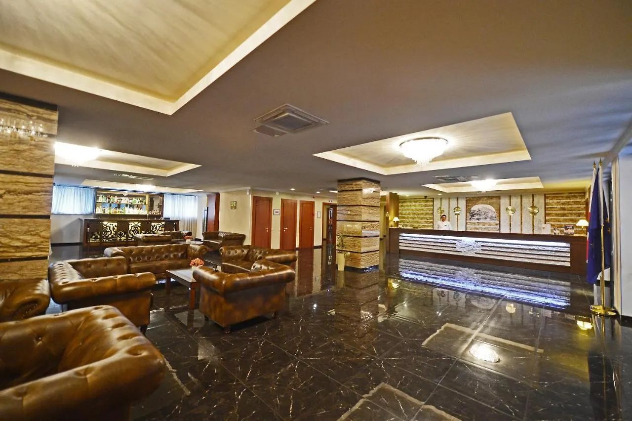 Hotel Astoria Tbilisi 4*,